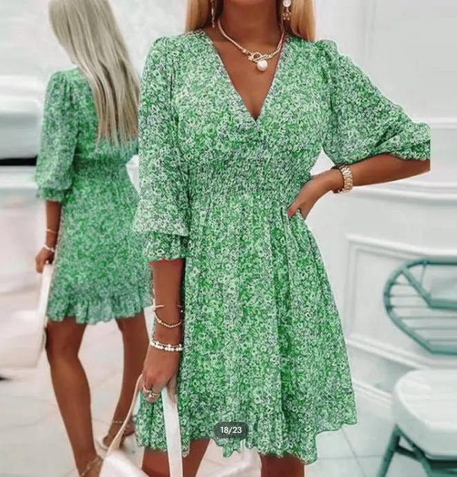3/4 Length Sleeved Floral Pattern Mini Dress