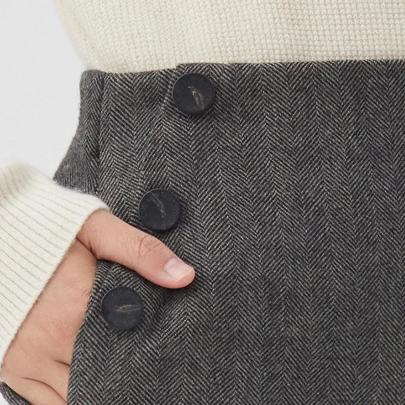 A-Shape Wool Shorts