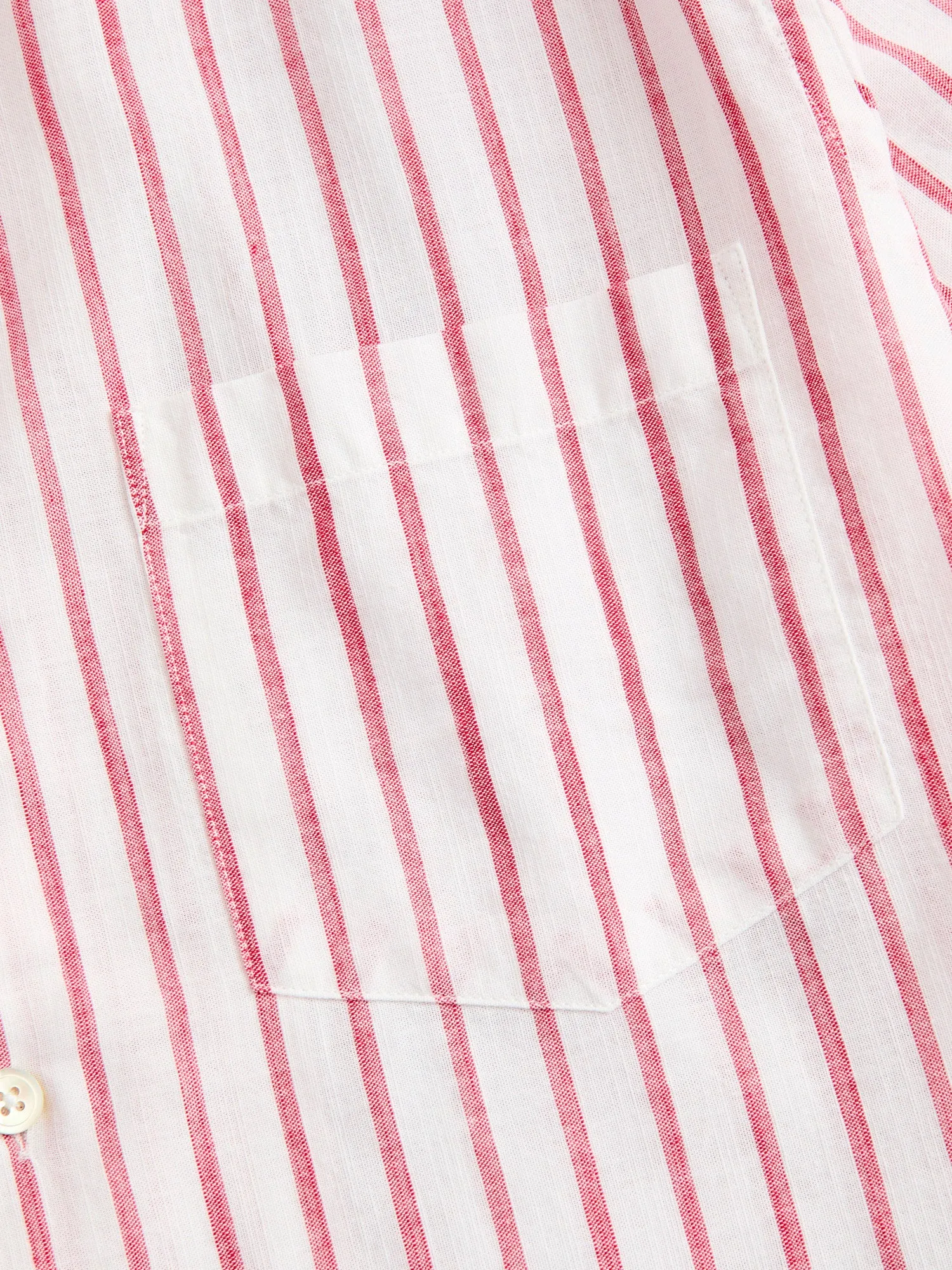 Beach Cabin Button-Up Shirt in Red
