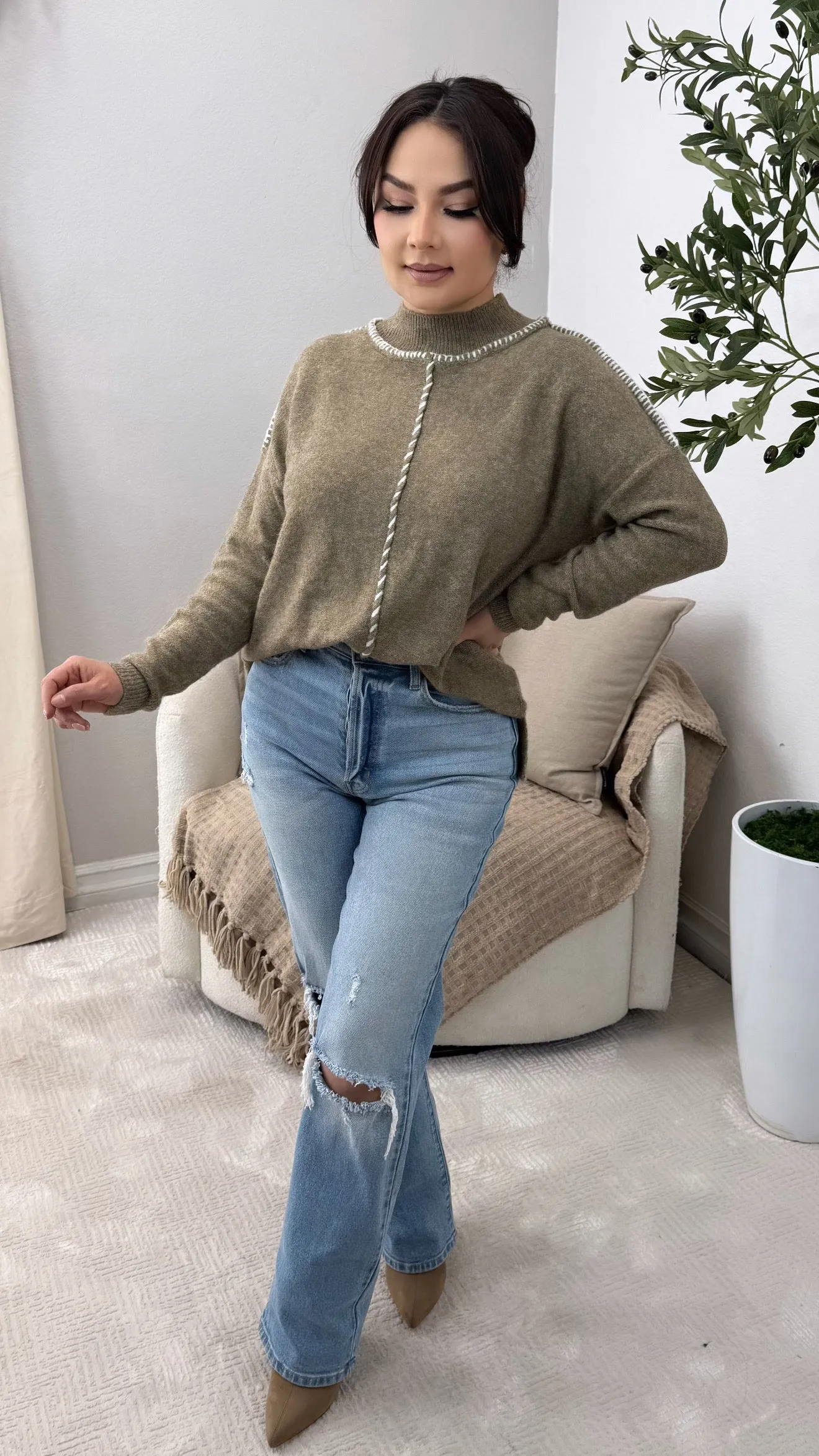 BENTLEY OLIVE/IVORY SWEATER