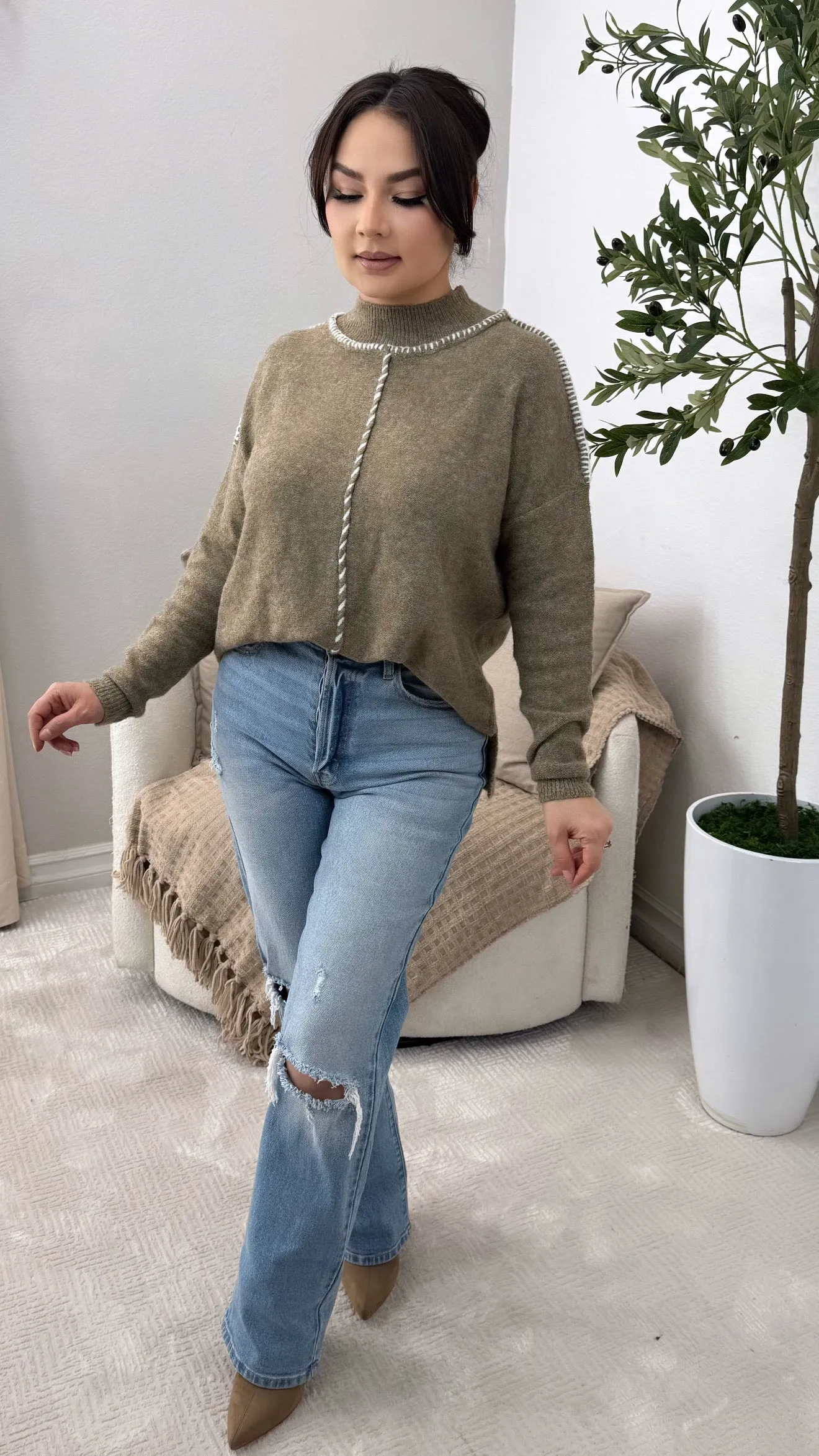 BENTLEY OLIVE/IVORY SWEATER