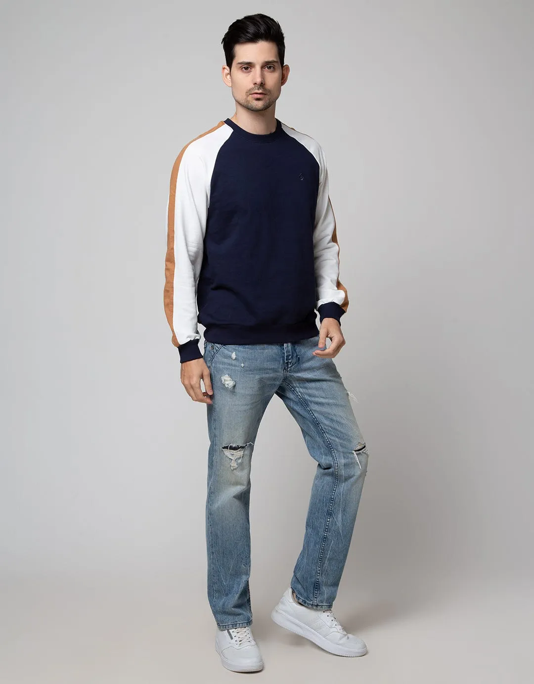 Details Jumper Long Sleeve Cut And Sewn On Sleeve
