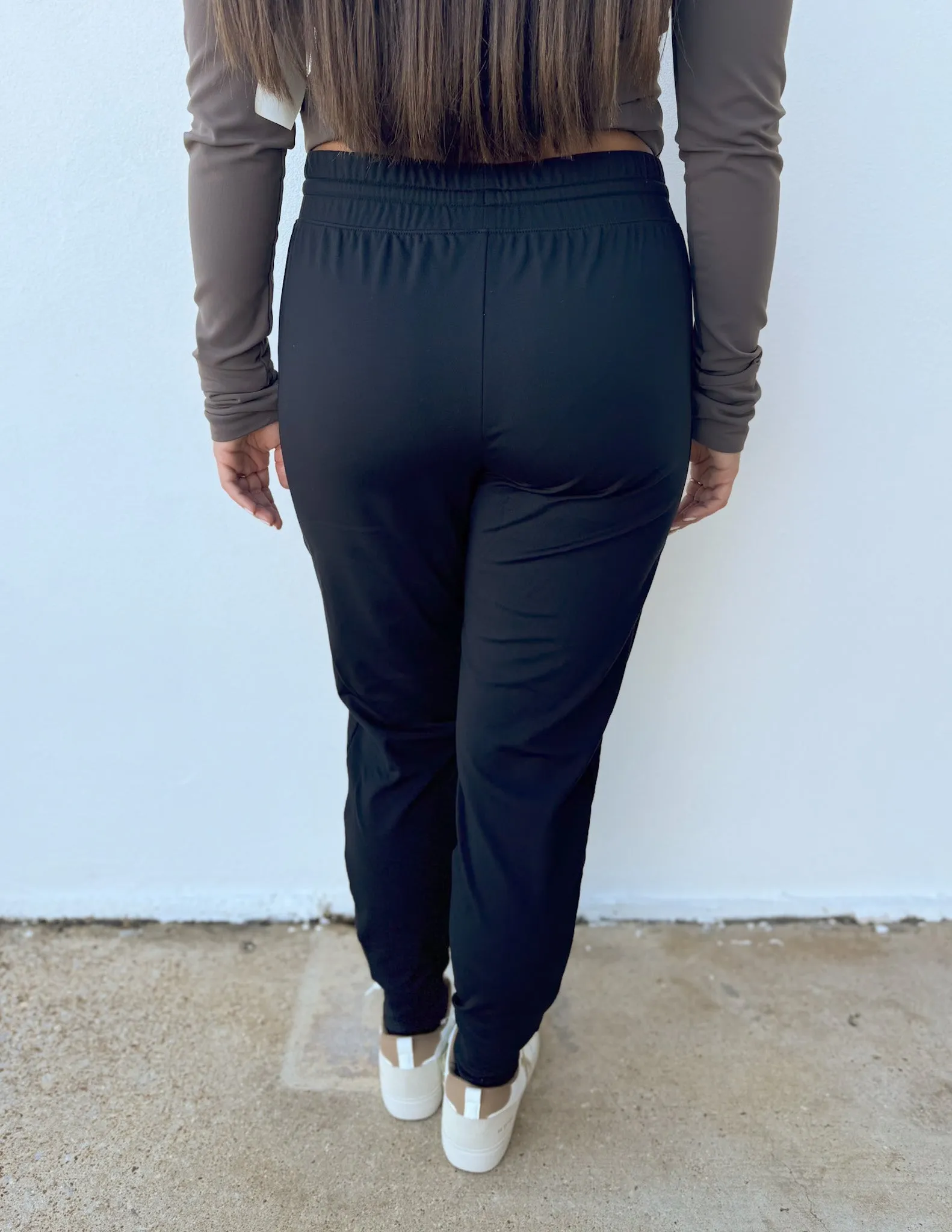 Dream On Fleece Inside Drawstring Jogger in Black