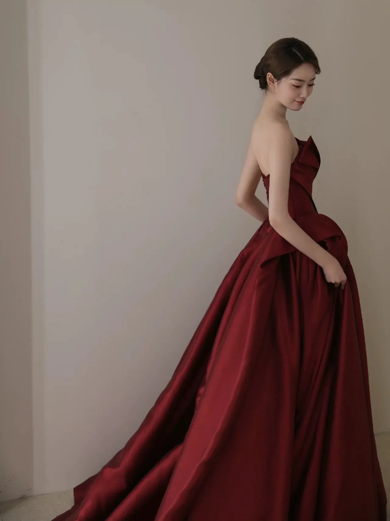 JazzHer Elegant Ball Gown Strapless Burgundy Satin Long Prom Dress Evening Dresses (PRE-ORDER)