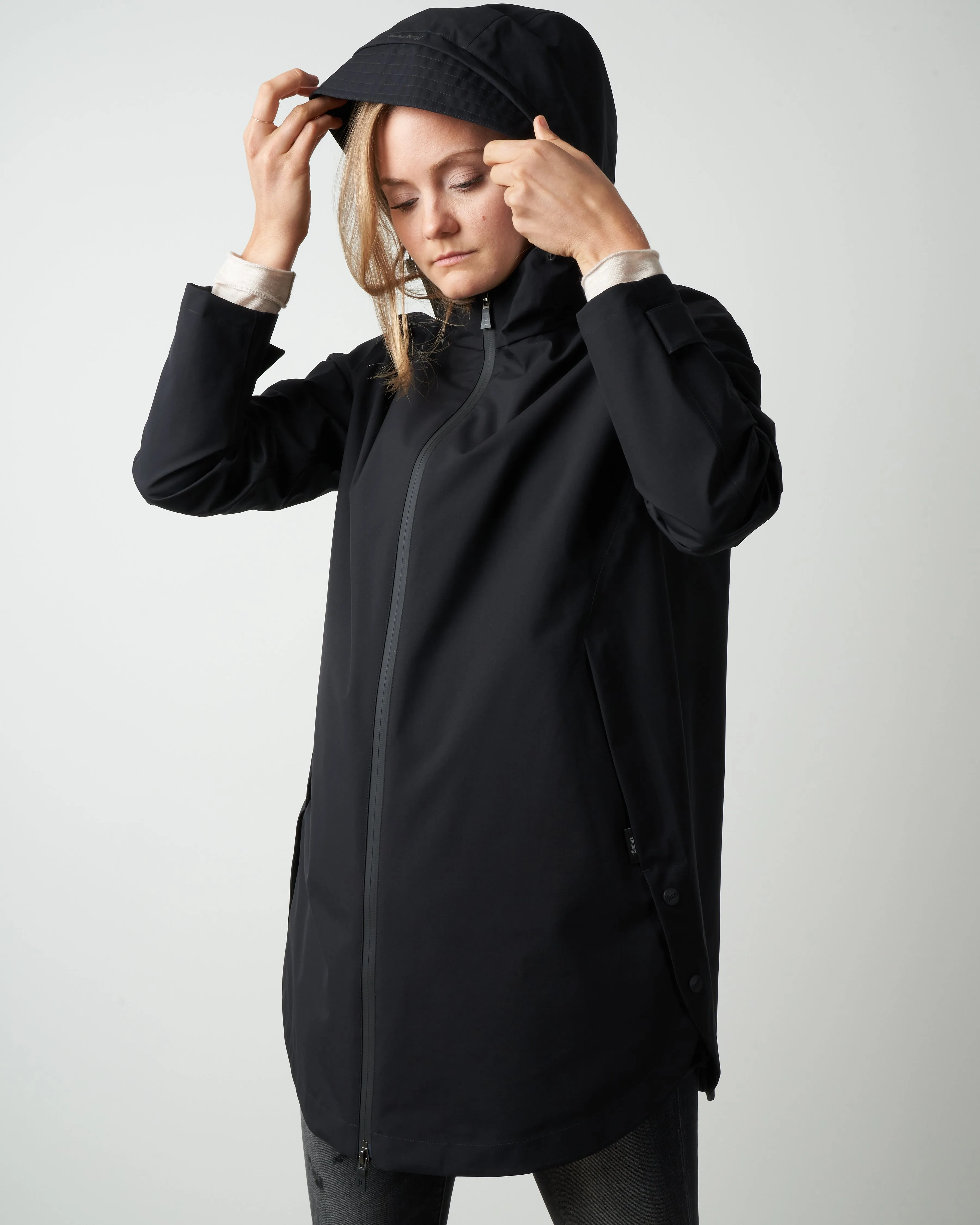 laminar coat w/ side snaps - black