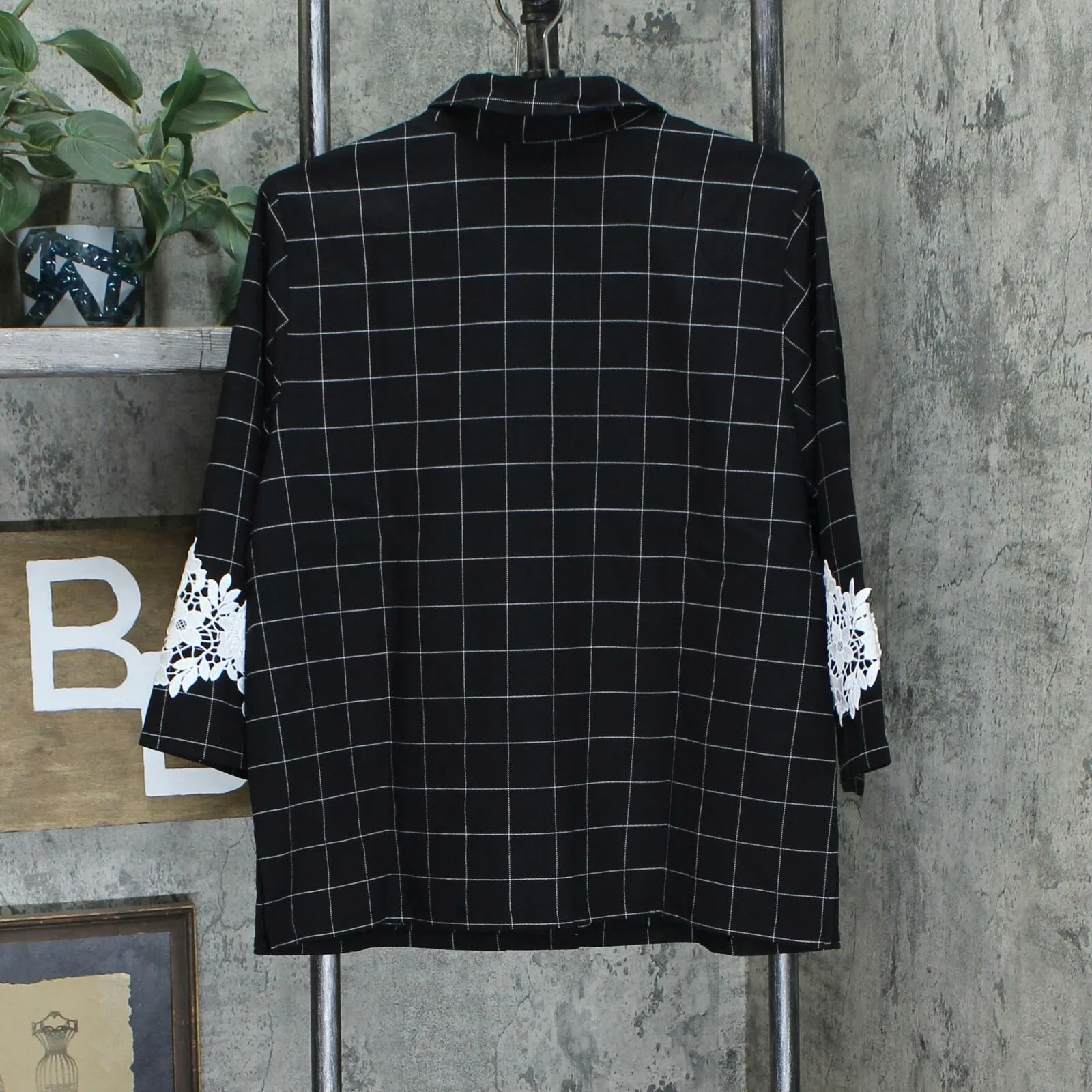 Linea by Louis Dell'Olio Women's Windowpane Jacket with Lace Applique