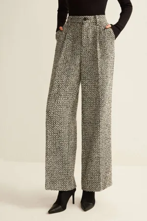 Loose Fit Wide Leg Trousers in Woolen Fabric