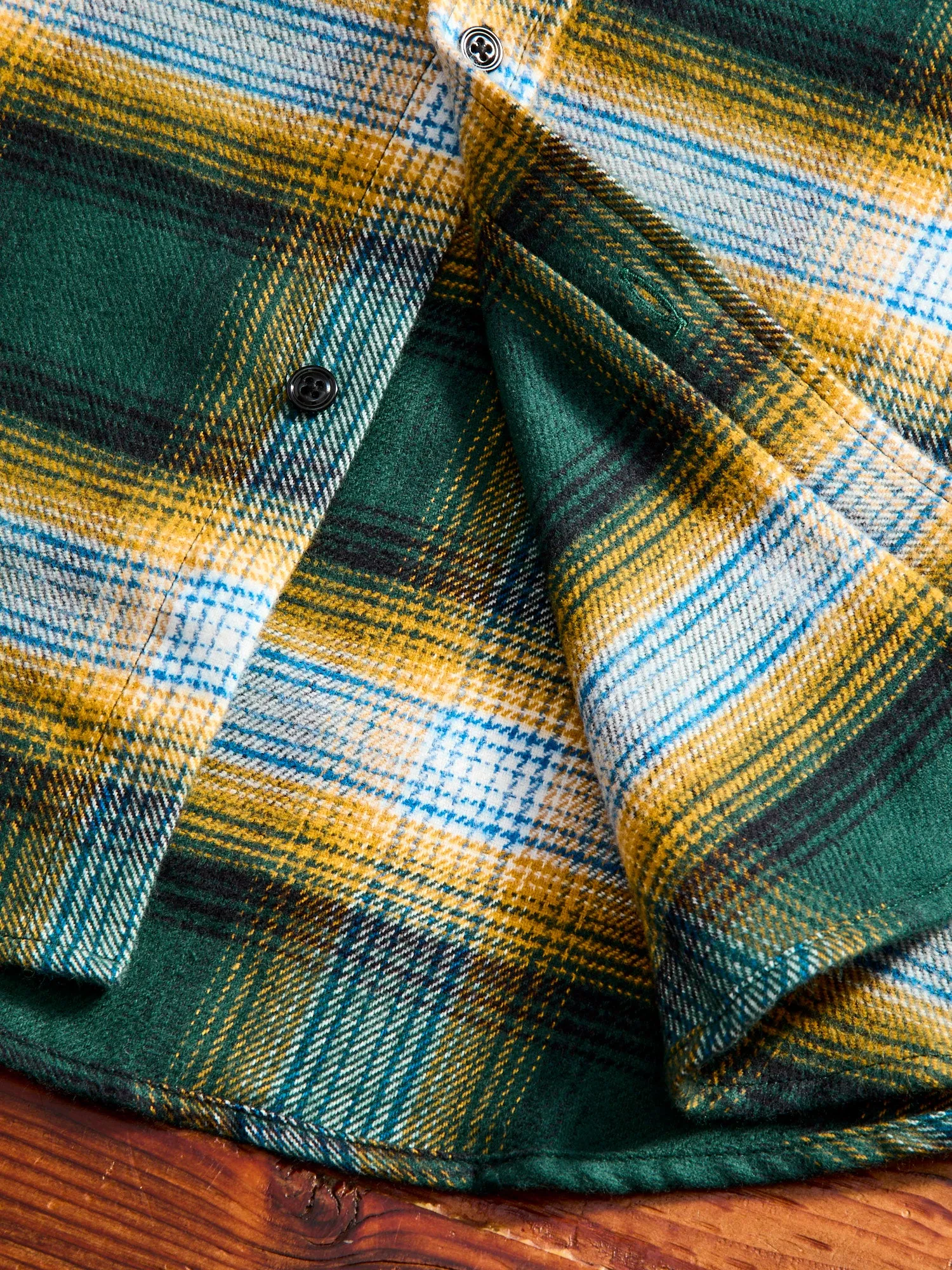 Lousa Button-Up Shirt in Green