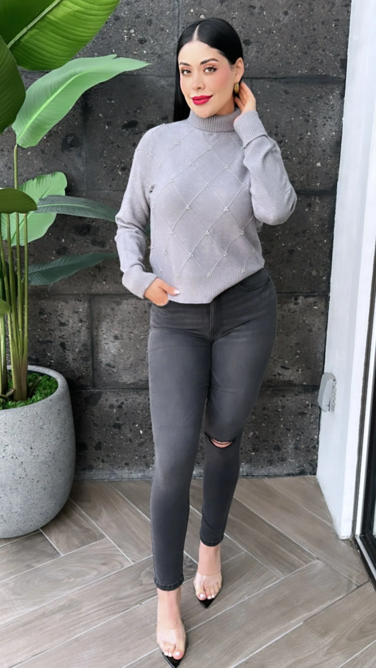 LUCAS GREY SWEATER