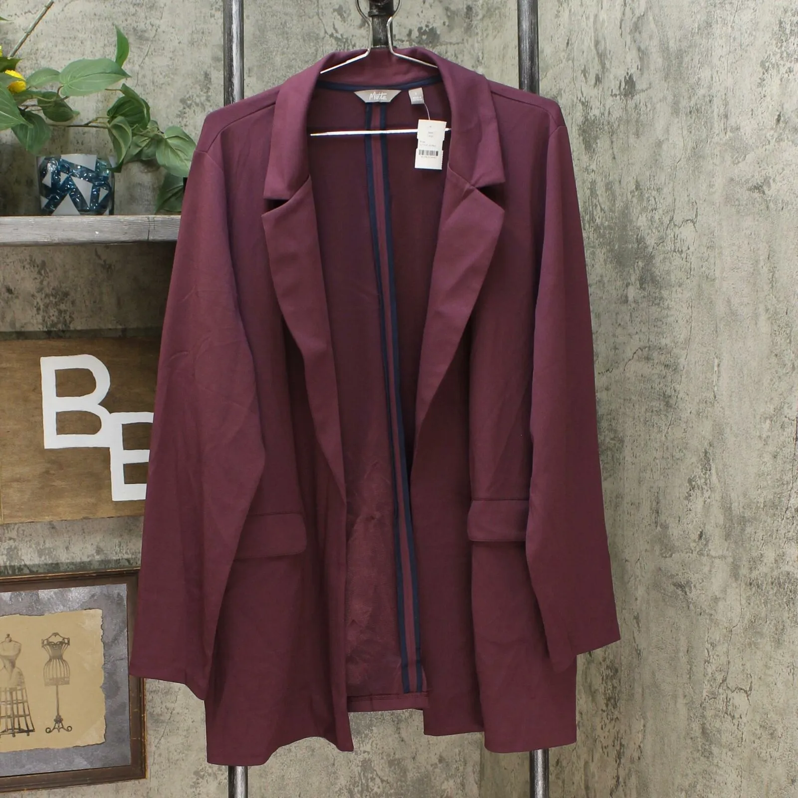 NWT Motto Womens Lightweight Stretch Crepe Boyfriend Blazer Jacket. 663963 Large