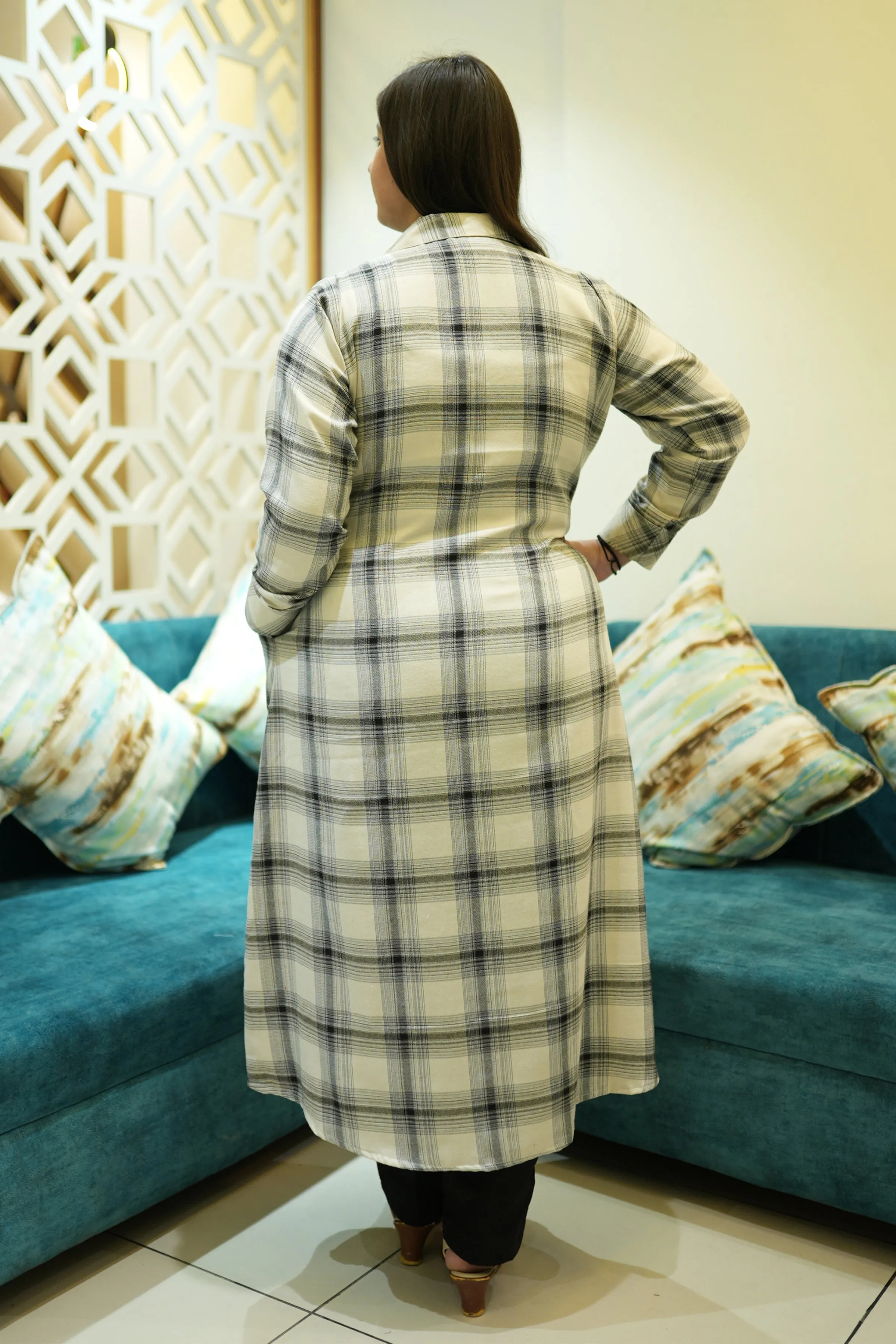 Snowy Shadow Woollen Kurta Set