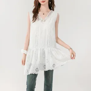 Stylish Women's Mini Summer Dress Featuring Broderie and V-neck Design