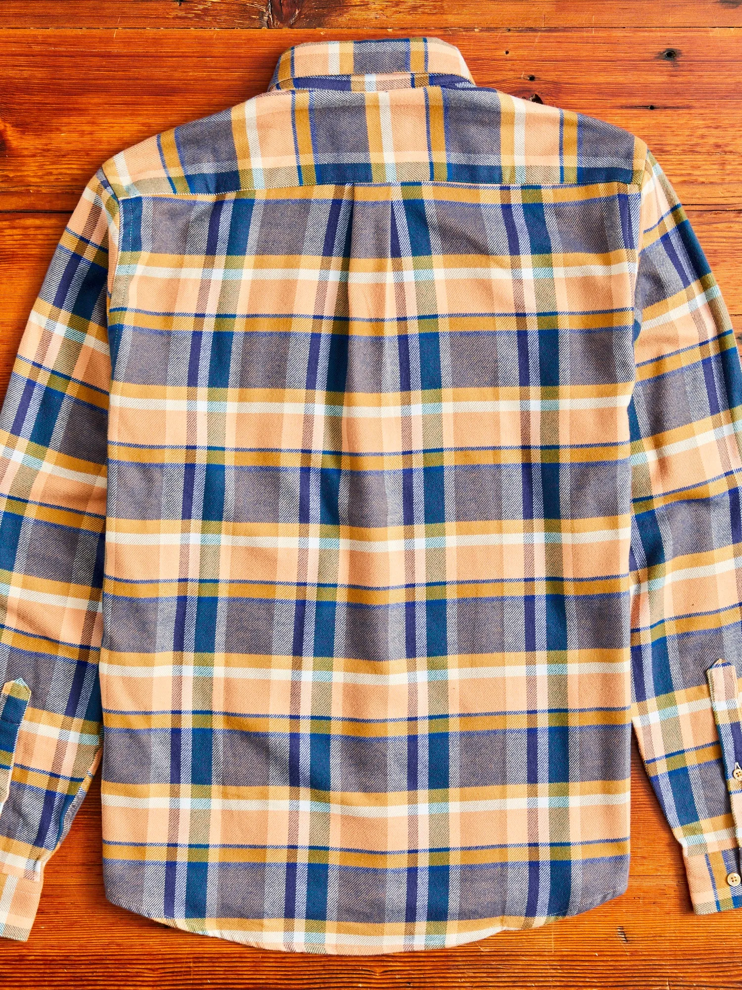 Sussu Button-Up Shirt in Tan