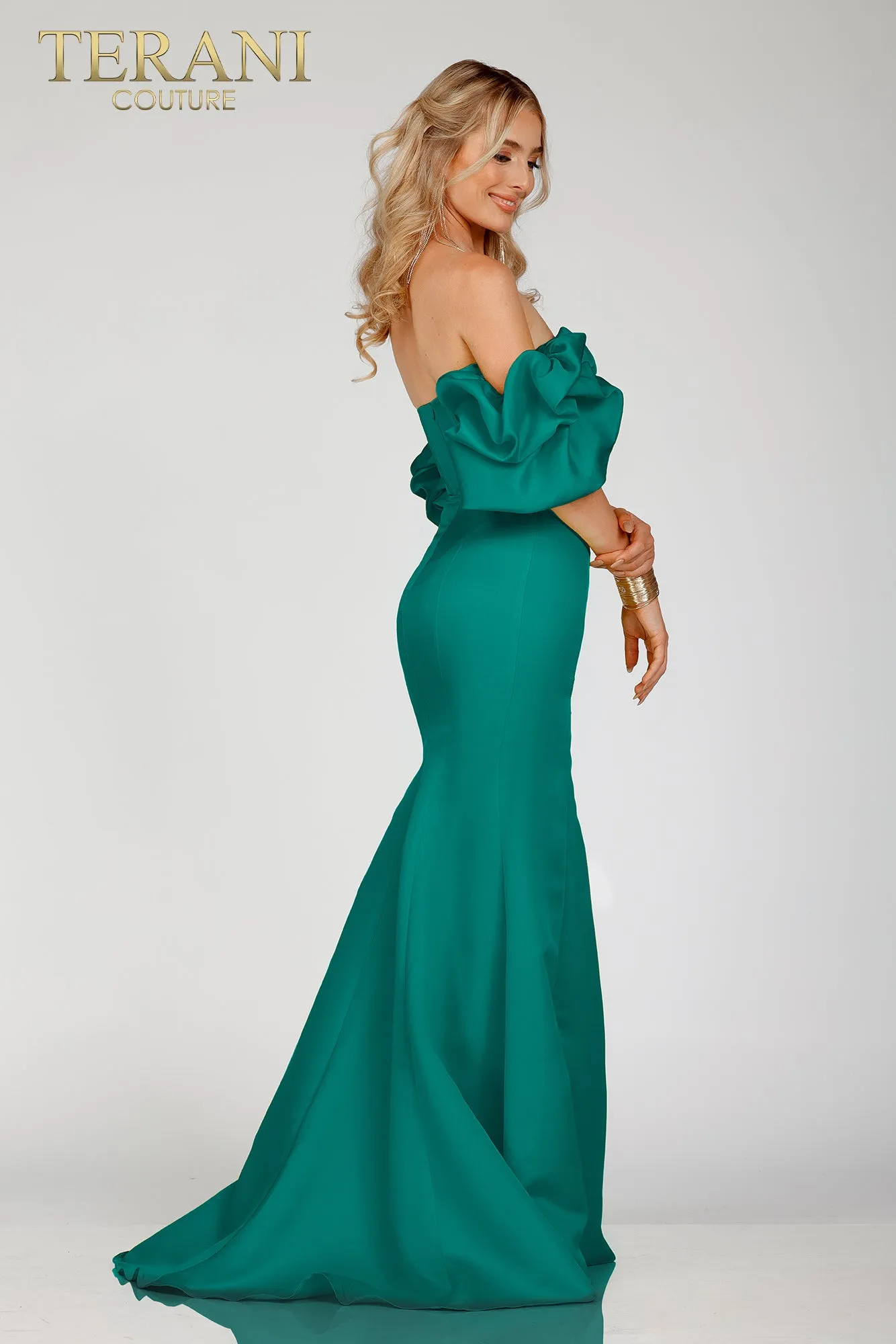 TERANI COUTURE 231P0181
