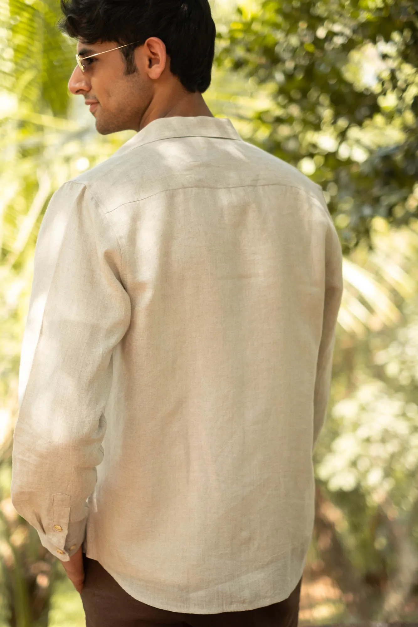 The Linen Pocketless Shirt