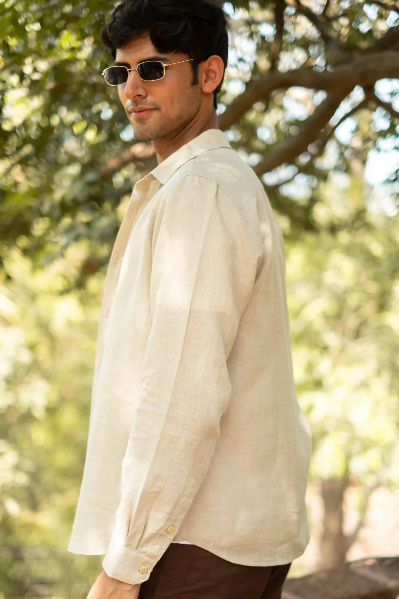 The Linen Pocketless Shirt