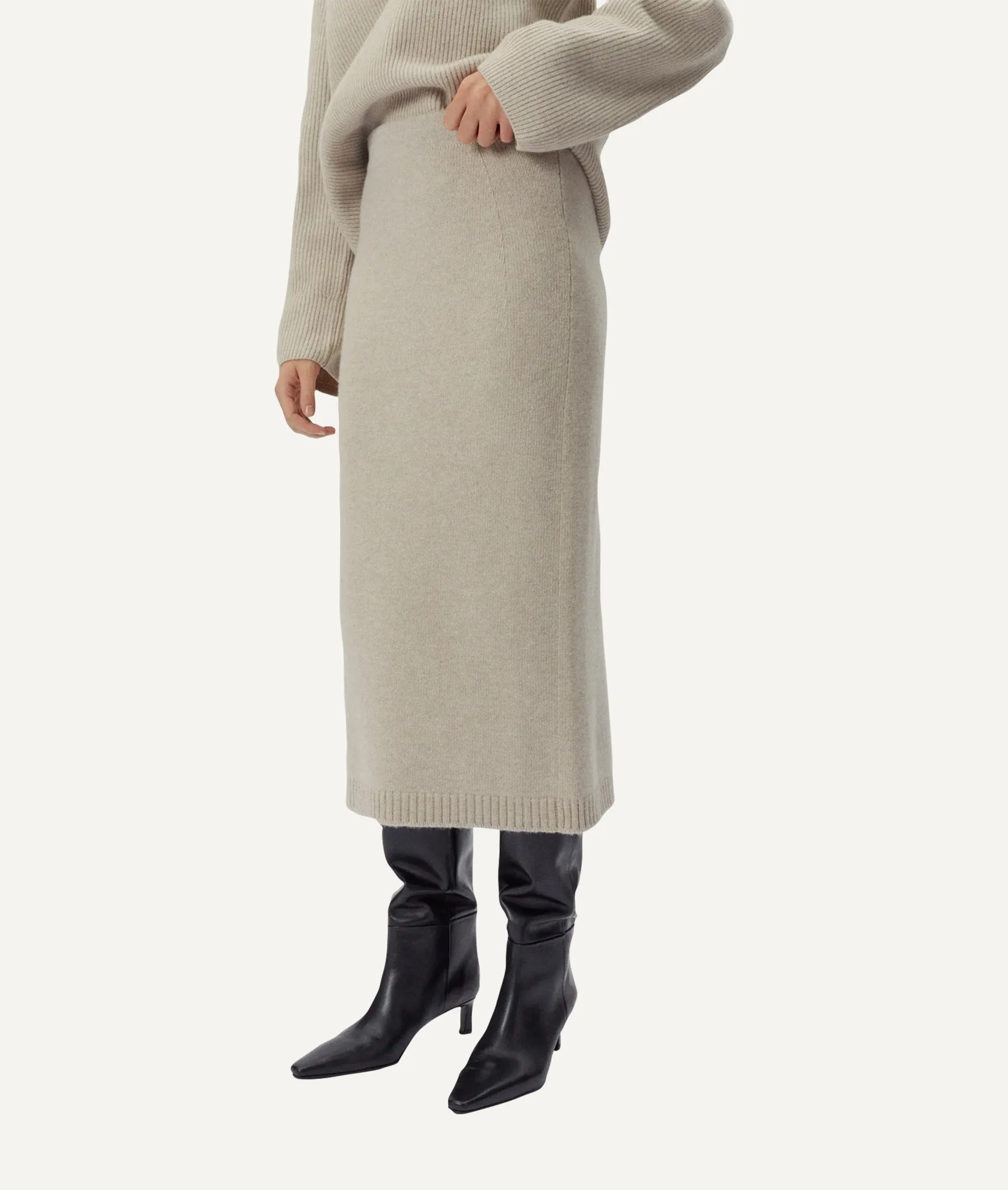 The Woolen Pencil Skirt