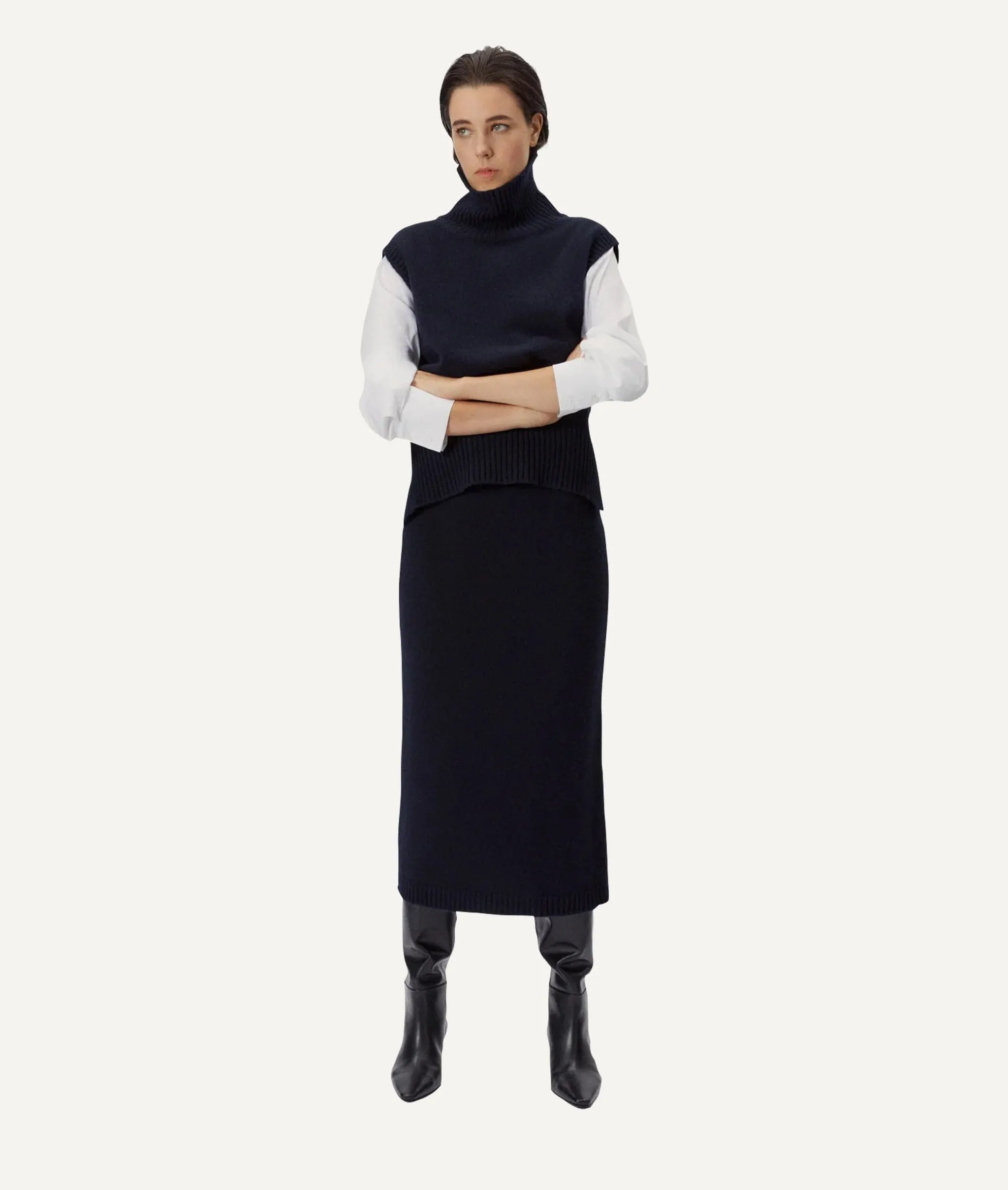 The Woolen Pencil Skirt