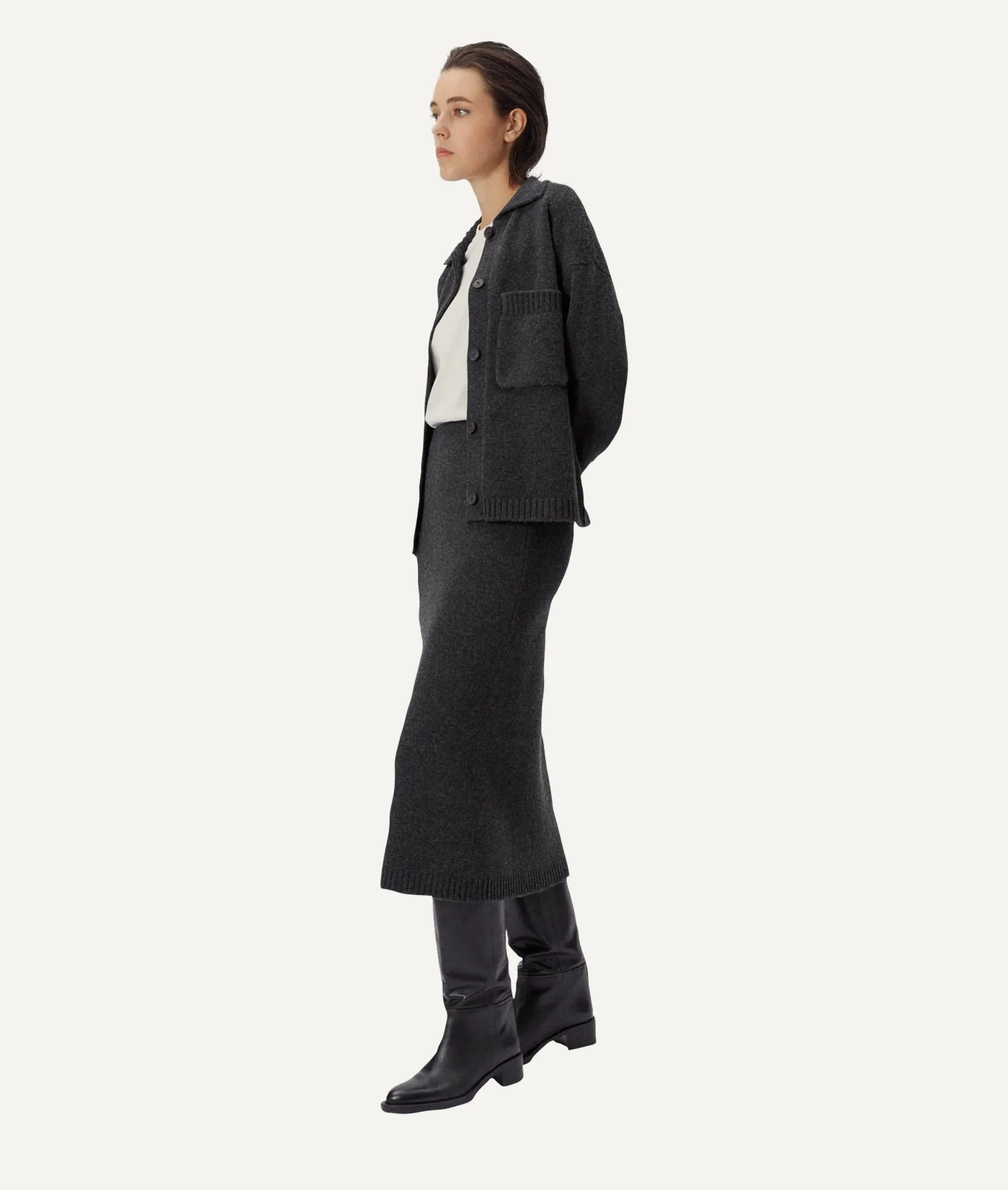 The Woolen Pencil Skirt