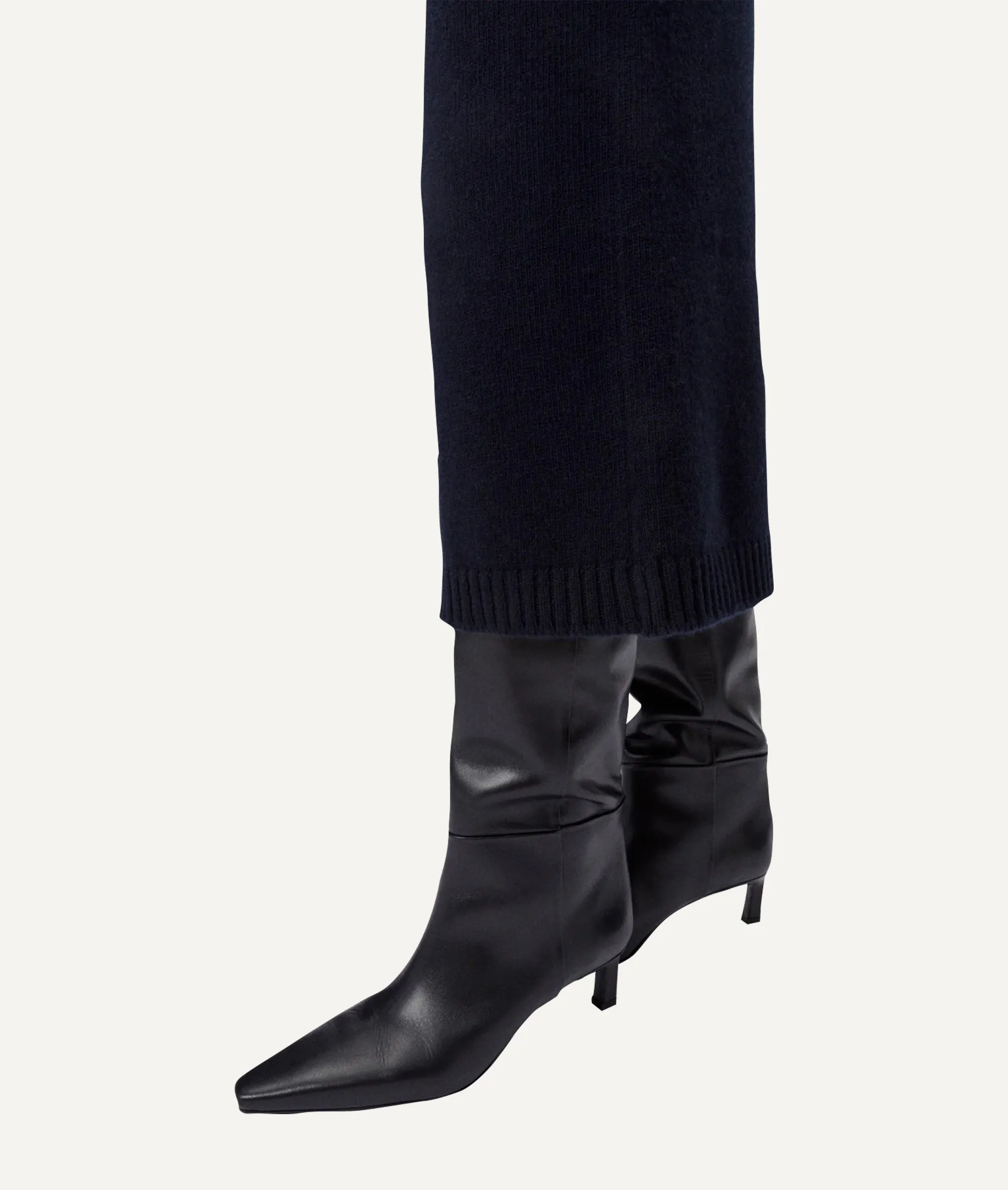 The Woolen Pencil Skirt