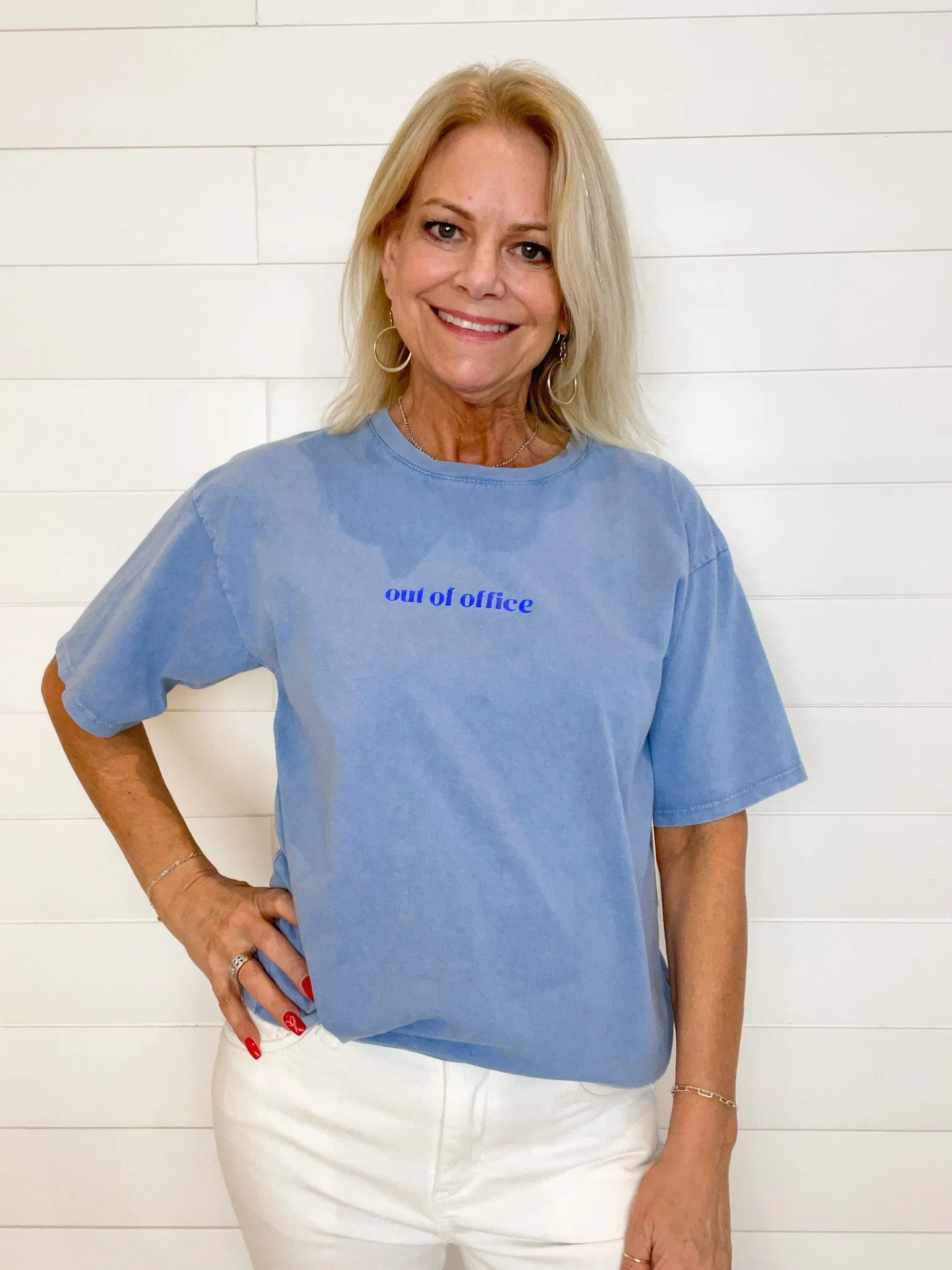 Washed Graphic Tee "Out Of Office"