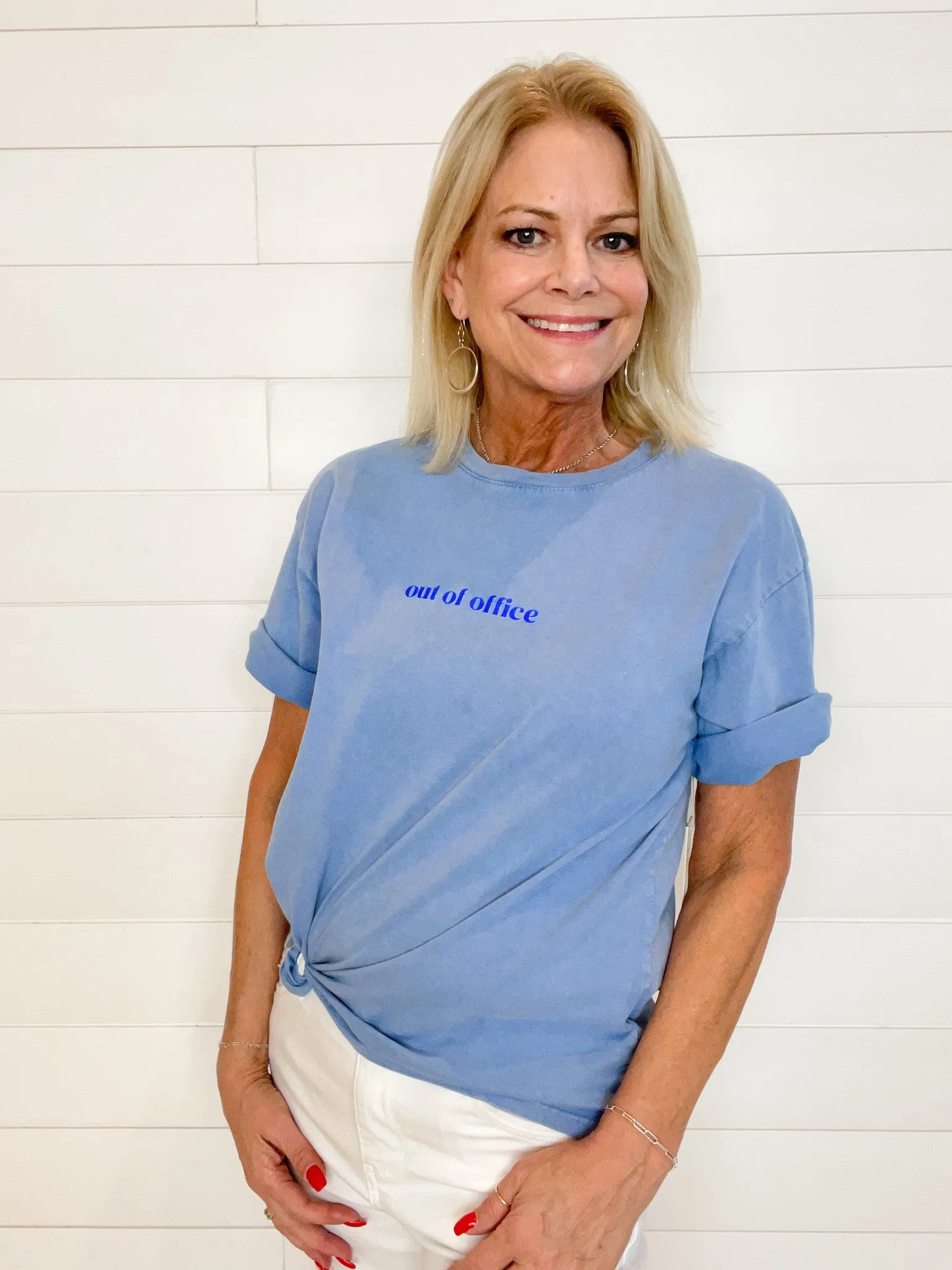 Washed Graphic Tee "Out Of Office"