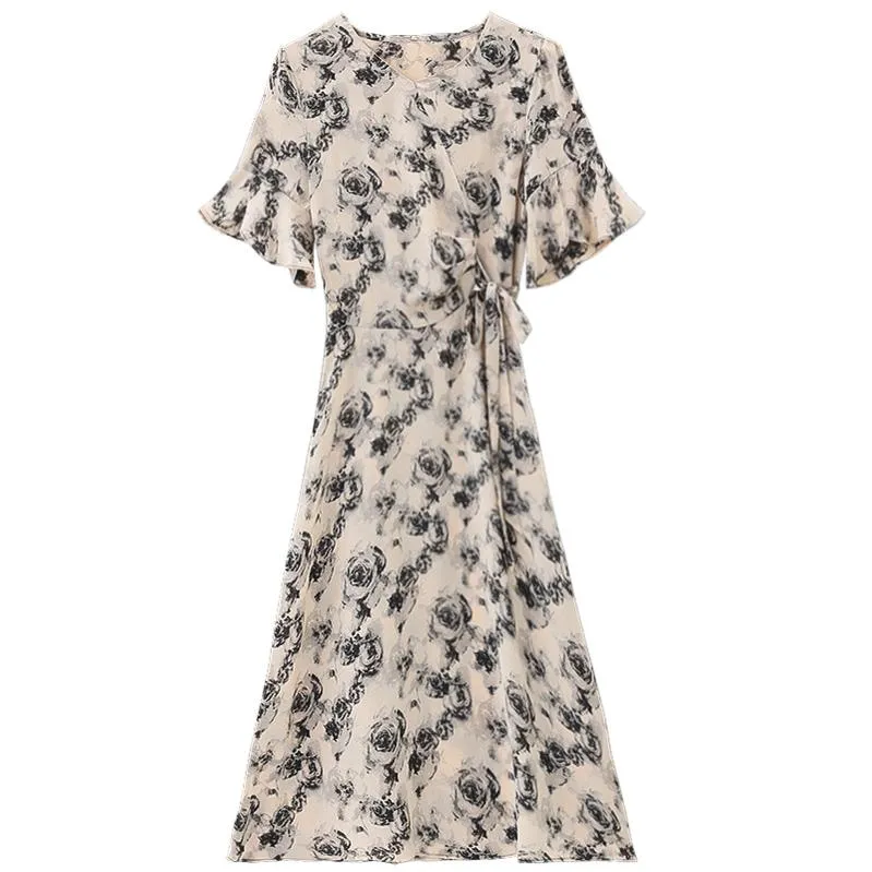 Women's Mid-Length Ruched Summer Summer Frock with Elegant Sleeves