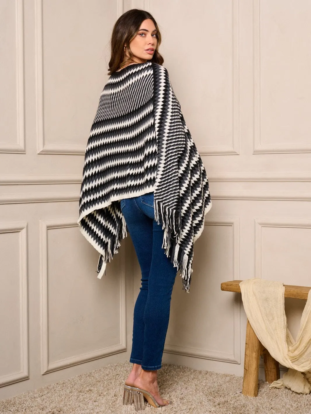 WOMENS MULTI PRINT PULLOVER COLORBLOCK PONCHO