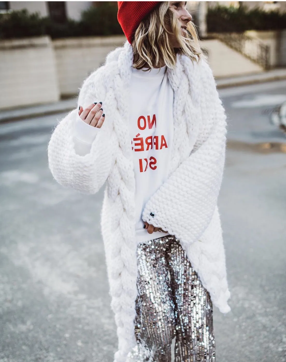 Women‘s Tassel Knitted Coat