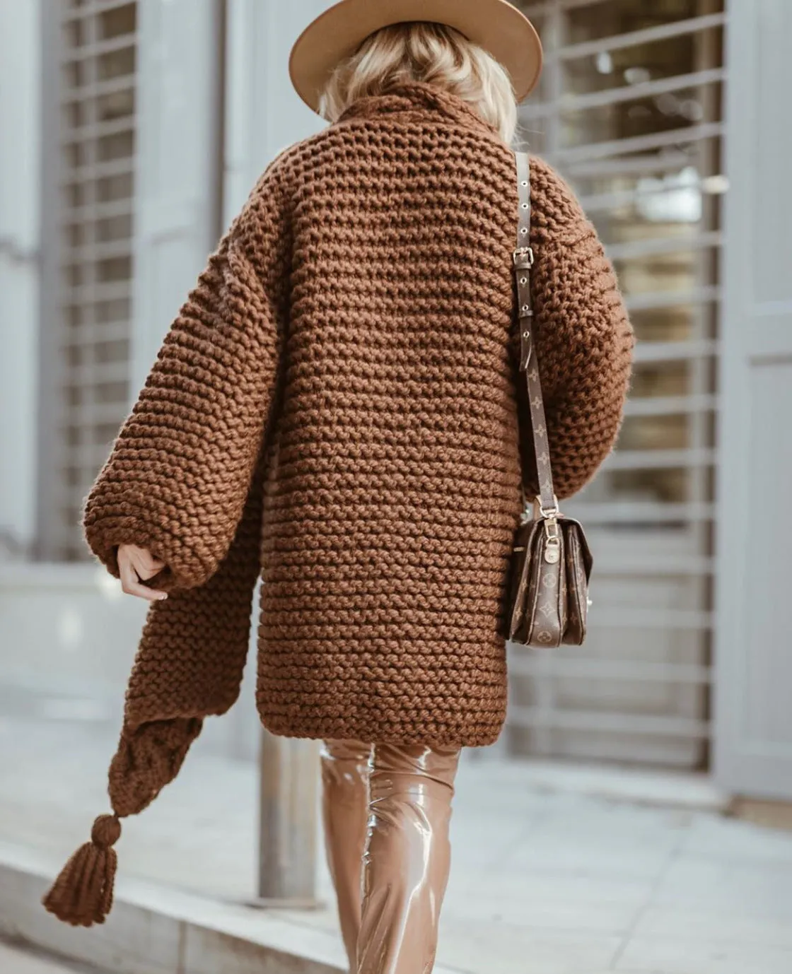 Women‘s Tassel Knitted Coat