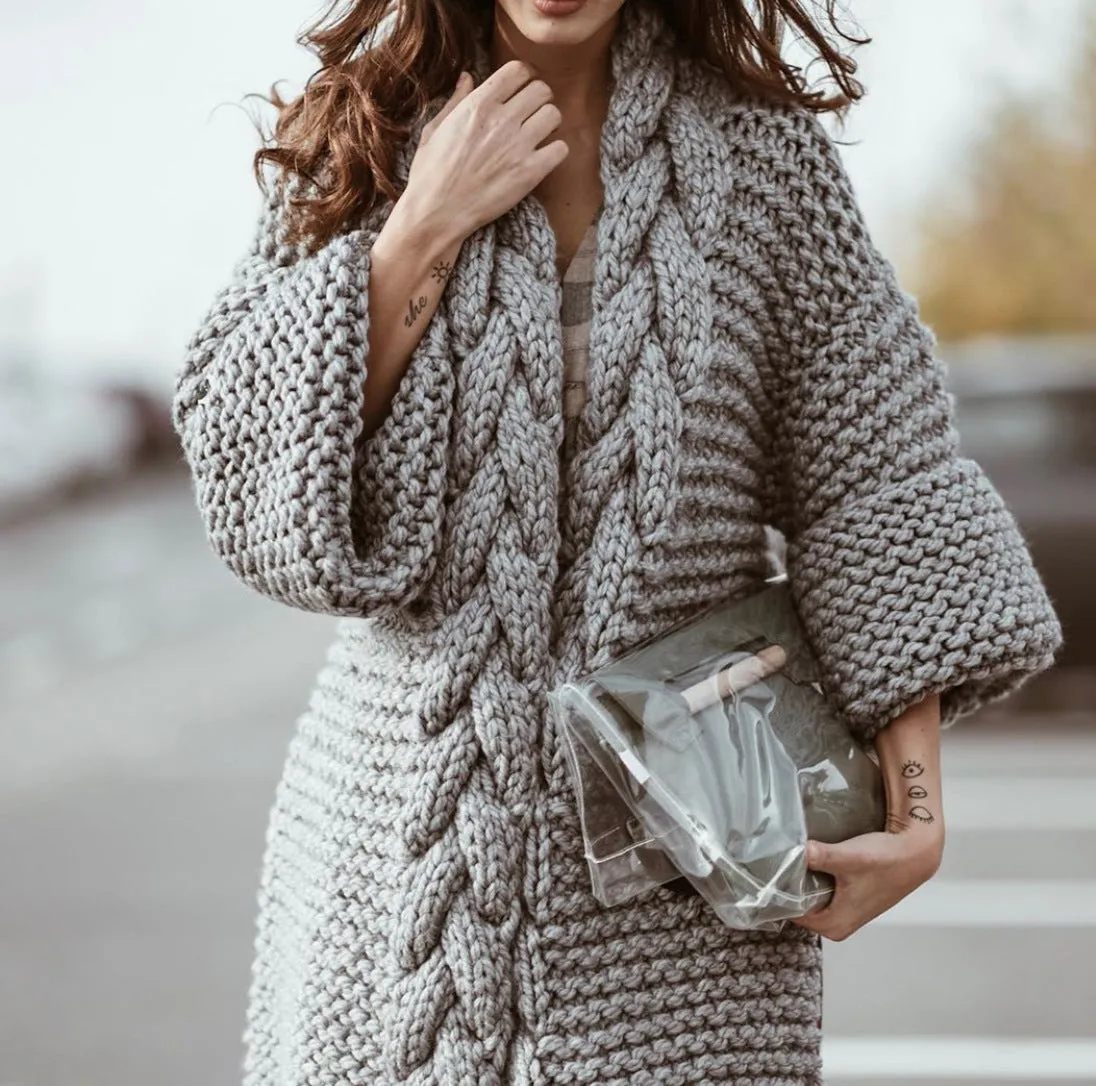 Women‘s Tassel Knitted Coat