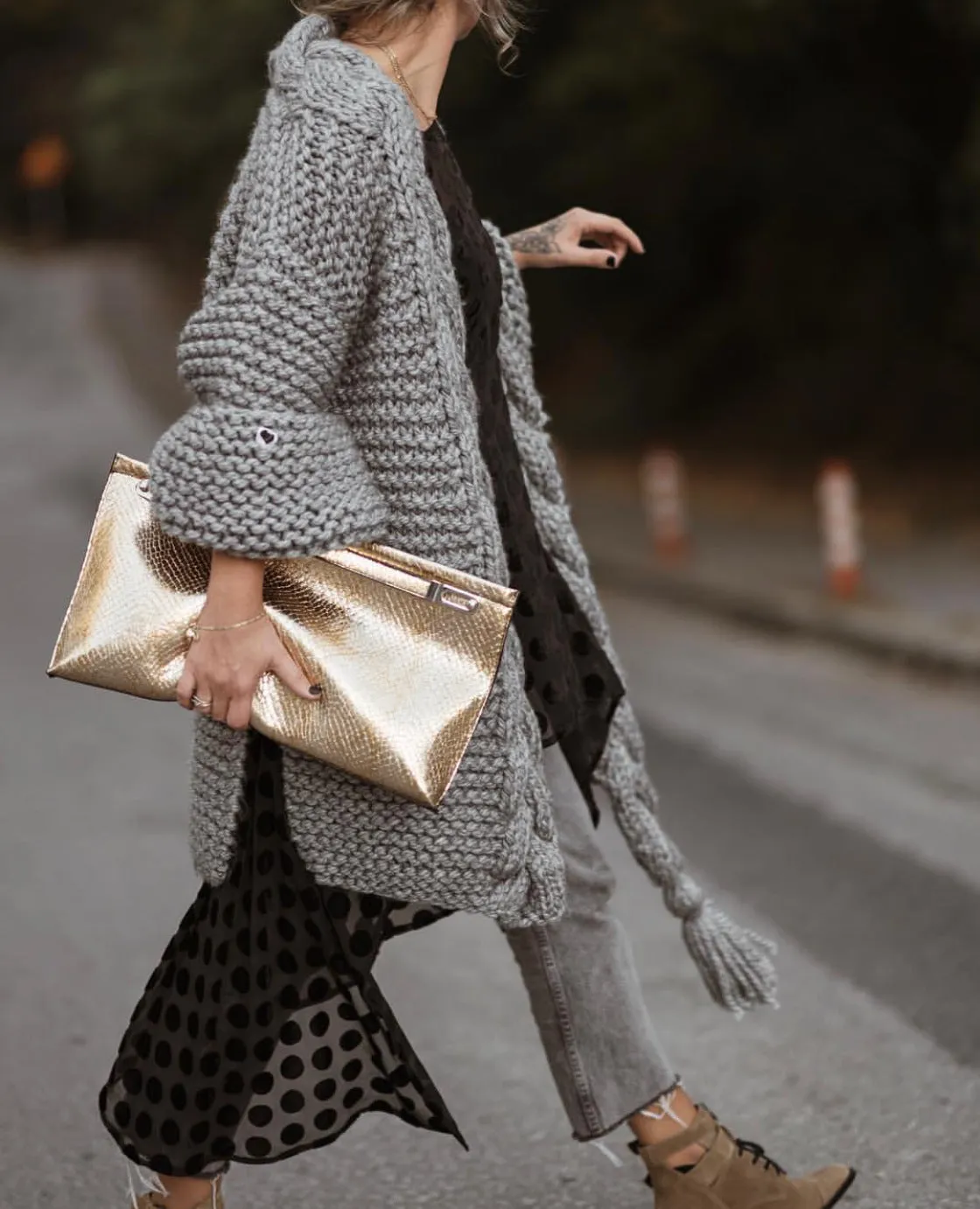 Women‘s Tassel Knitted Coat